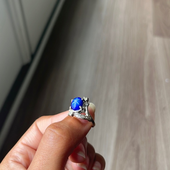 COPY - 14k gold Star Sapphire ring - Picture 2 of 4